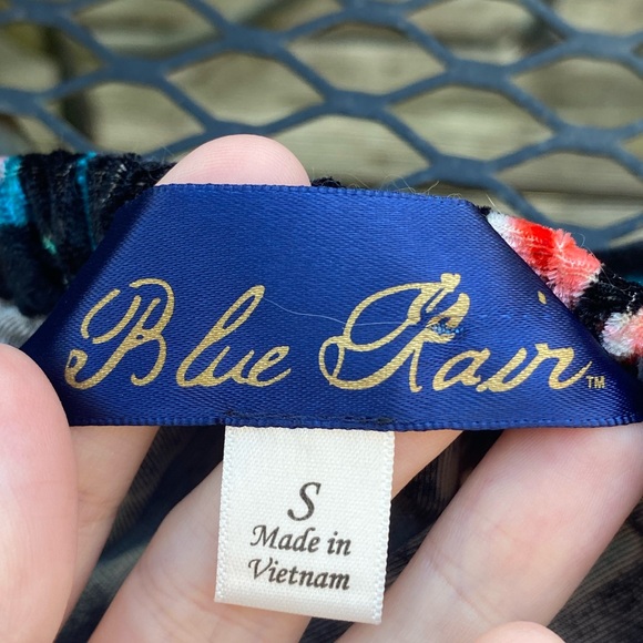 Velvet Puff Sleeve Floral Peasant Top - Picture 7 of 7